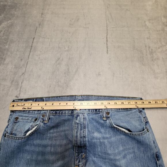 Levis 569 Jeans Mens 38x33 Blue Light Wash Loose Straight Leg Denim Zip Fly - Picture 8 of 10
